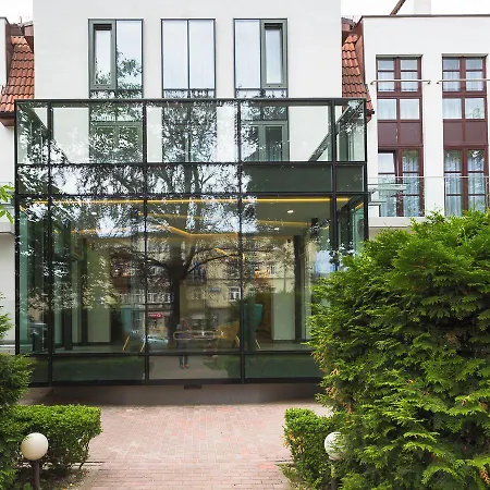 Ozone Aparthotel 3*